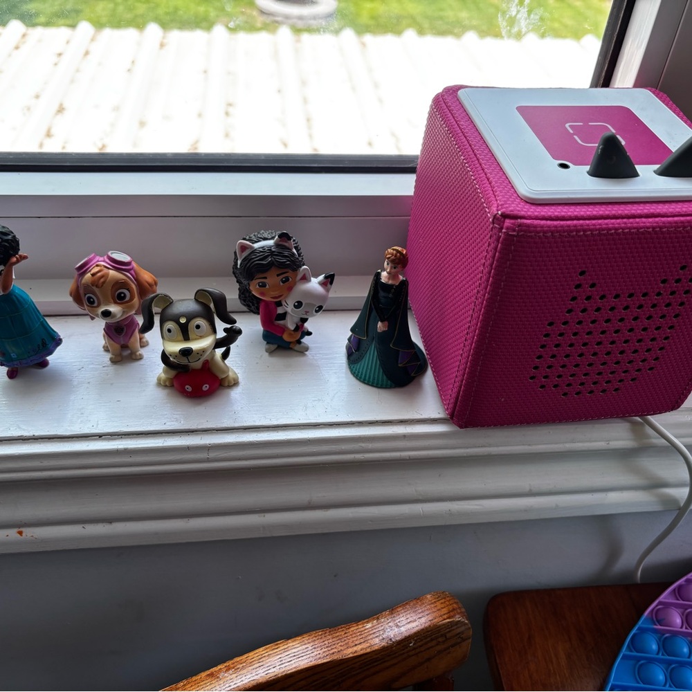 Tonie box with characters